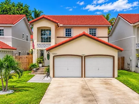 13881 SW 103rd Ln, Miami, FL 33186