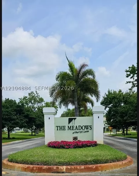 2058 SE Wild Meadow Cir #101, Port Saint Lucie, FL 34952