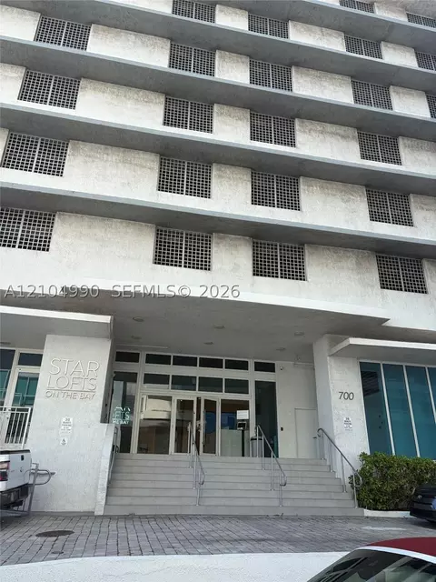 700 NE 25th St #1801, Miami, FL 33137