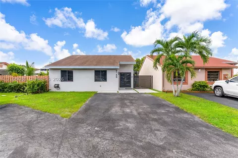 9755 SW 148th Ct, Miami, FL 33196
