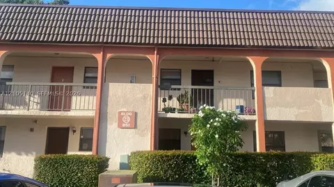 851 NE 209th Ter #204-23, Miami, FL 33179