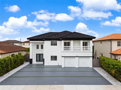 15579 SW 10th Ln, Miami, FL 33194