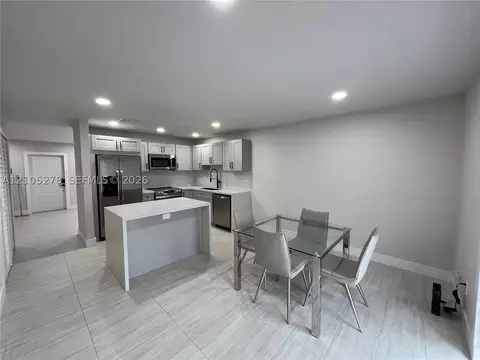 3826 SW 107th Ave #2-2, Miami, FL 33165