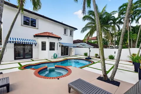 15217 SW 36th Ter, Miami, FL 33185