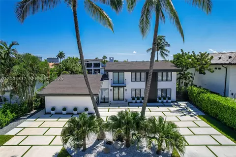 3322 NE 166th St, North Miami Beach, FL 33160