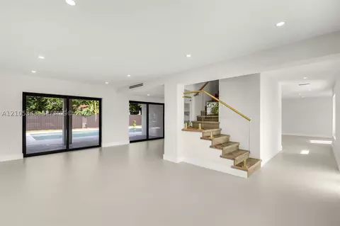 Living - 1735 SW 97th Pl, Miami, FL 33165 photo 2 of 7