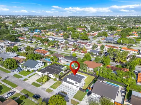 View/Area - 1735 SW 97th Pl, Miami, FL 33165 photo 5 of 11