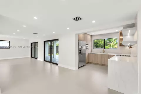 Living - 1735 SW 97th Pl, Miami, FL 33165 photo 5 of 7