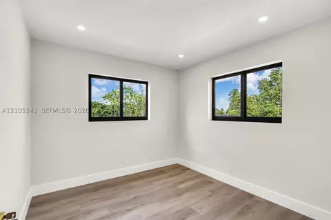 Bedroom - 1735 SW 97th Pl, Miami, FL 33165 photo 1 of 8