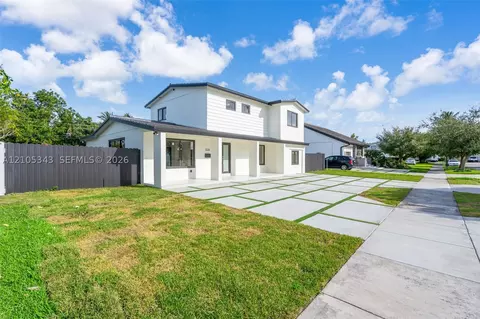 Exterior - 1735 SW 97th Pl, Miami, FL 33165 photo 2 of 6