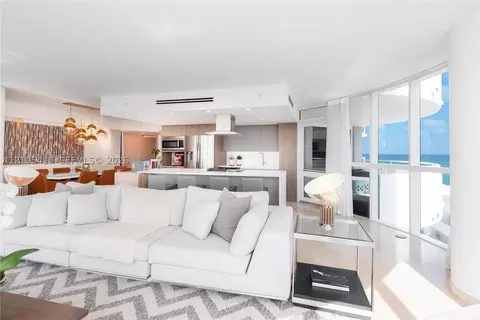 6301 Collins Ave #1105, Miami Beach, FL 33141