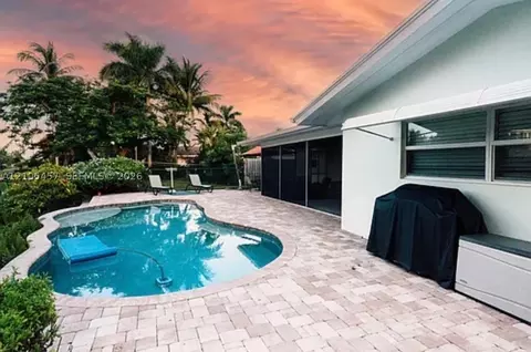 1083 SW 25th Ave, Boynton Beach, FL 33426