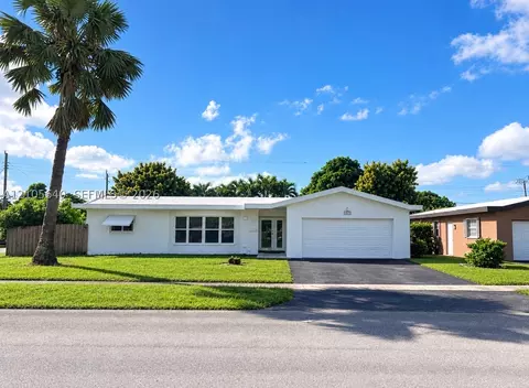 3700 NW 25th St, Lauderdale Lakes, FL 33311