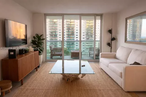 19380 Collins Ave #808, Sunny Isles Beach, FL 33160