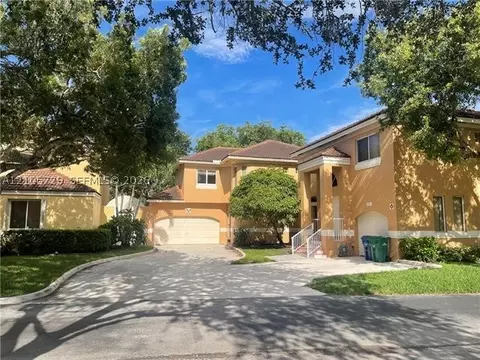 11255 Lakeview Dr #23-G, Coral Springs, FL 33071