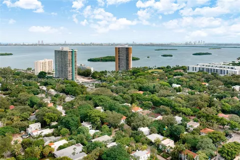 View/Area - 668 NE 70th St, Miami, FL 33138 photo 5 of 14