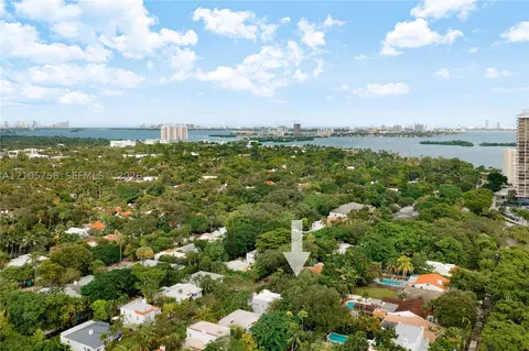 View/Area - 668 NE 70th St, Miami, FL 33138 photo 12 of 14