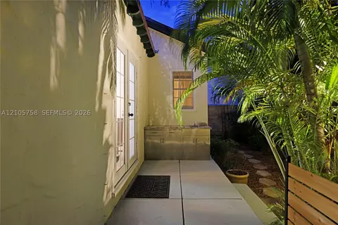 Exterior - 668 NE 70th St, Miami, FL 33138 photo 21 of 22