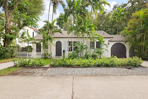 Exterior - 668 NE 70th St, Miami, FL 33138 photo 5 of 22