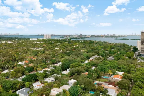 View/Area - 668 NE 70th St, Miami, FL 33138 photo 11 of 14