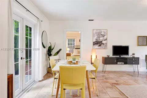Dining - 668 NE 70th St, Miami, FL 33138 photo 2 of 3