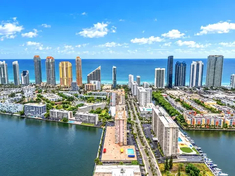 251 174th St #212, Sunny Isles Beach, FL 33160