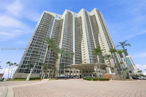 17555 Collins Ave #1903, Sunny Isles Beach, FL 33160