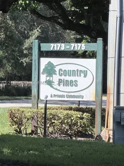7173 Orange Dr #204B, Davie, FL 33314