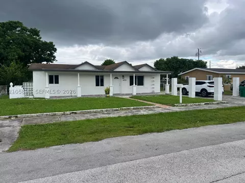 14720 SW 103 Ct, Miami, FL 33176