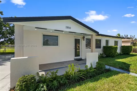 2850 NW 205th St, Miami Gardens, FL 33056
