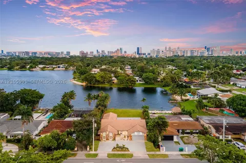 18735 NE 18th Ave, Miami, FL 33179