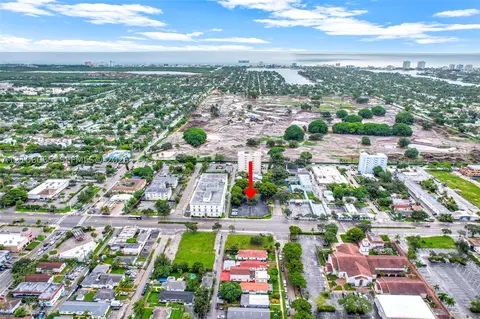 1724 Buchanan St, Hollywood, FL 33020 photo 8
