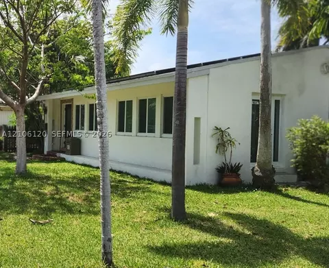 1607 Moffett St, Hollywood, FL 33020