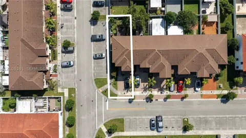 View/Area - 3402 W 105th St, Hialeah, FL 33018 photo 7 of 8