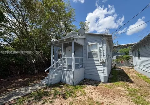 820 21st St, West Palm Beach, FL 33407