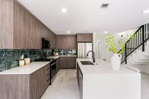 410 NW 14 Ct, Florida City, FL 33034