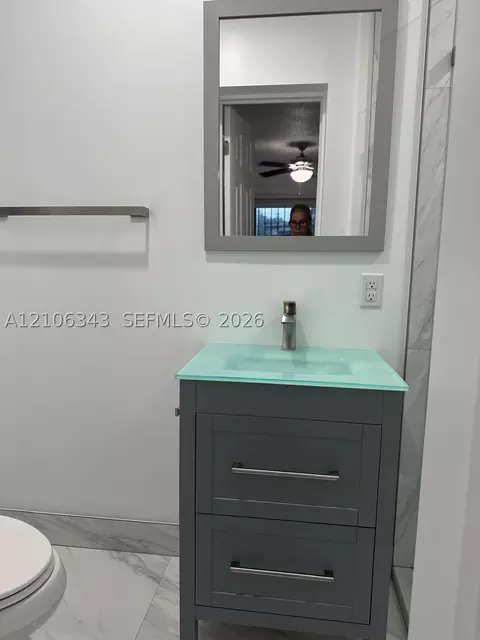 Bath - 2500 W 8th Ln, Hialeah, FL 33010 photo 1 of 1