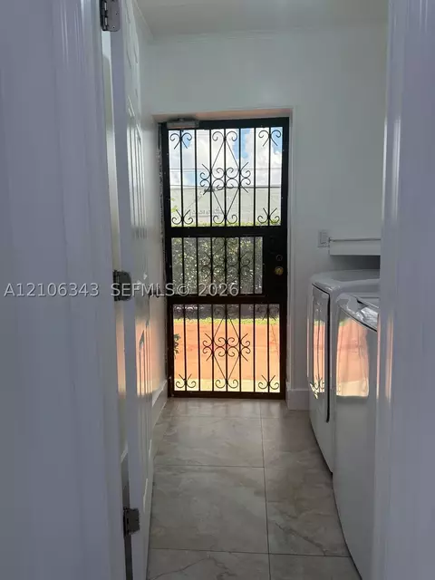 Other - 2500 W 8th Ln, Hialeah, FL 33010 photo 5 of 8