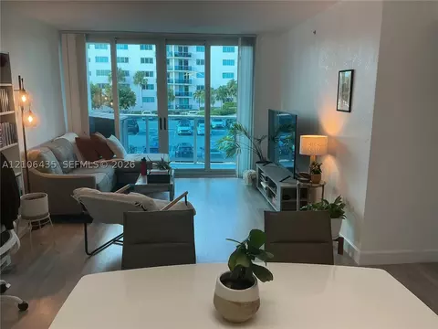 7501 E Treasure Dr #2L, North Bay Village, FL 33141