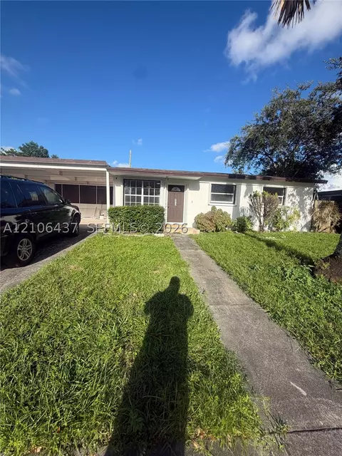 4657 SW 33rd Dr, West Park, FL 33023