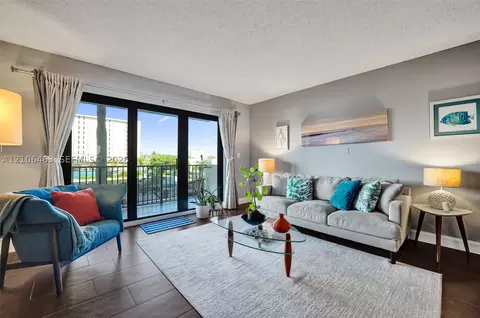 1201 S Ocean Dr #218N, Hollywood, FL 33019