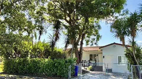 17160 NE 21st Ave, North Miami Beach, FL 33162