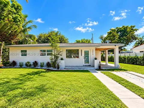2950 NW 173rd Ter, Miami Gardens, FL 33056