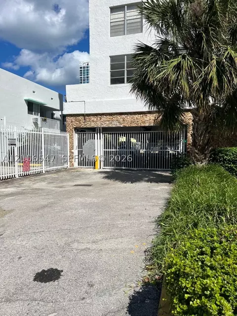 6801 Indian Creek Dr #509, Miami Beach, FL 33141