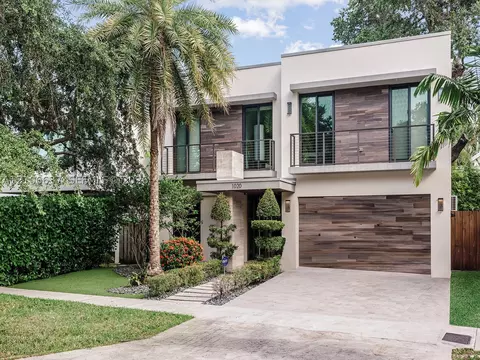 1020 SE 5th Ct, Fort Lauderdale, FL 33301