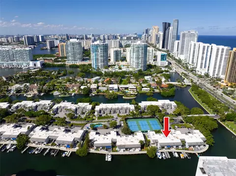 216 Poinciana Dr #206, Sunny Isles Beach, FL 33160