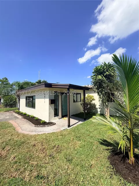 6811 Thomas St, Hollywood, FL 33024