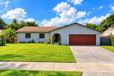 25892 SW 133rd Pl, Homestead, FL 33032