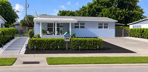 Undisclosed, Fort Lauderdale, FL 33311