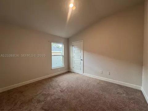 Bedroom - 187 NW 45th Loop, Ocala, FL 34475 photo 1 of 6